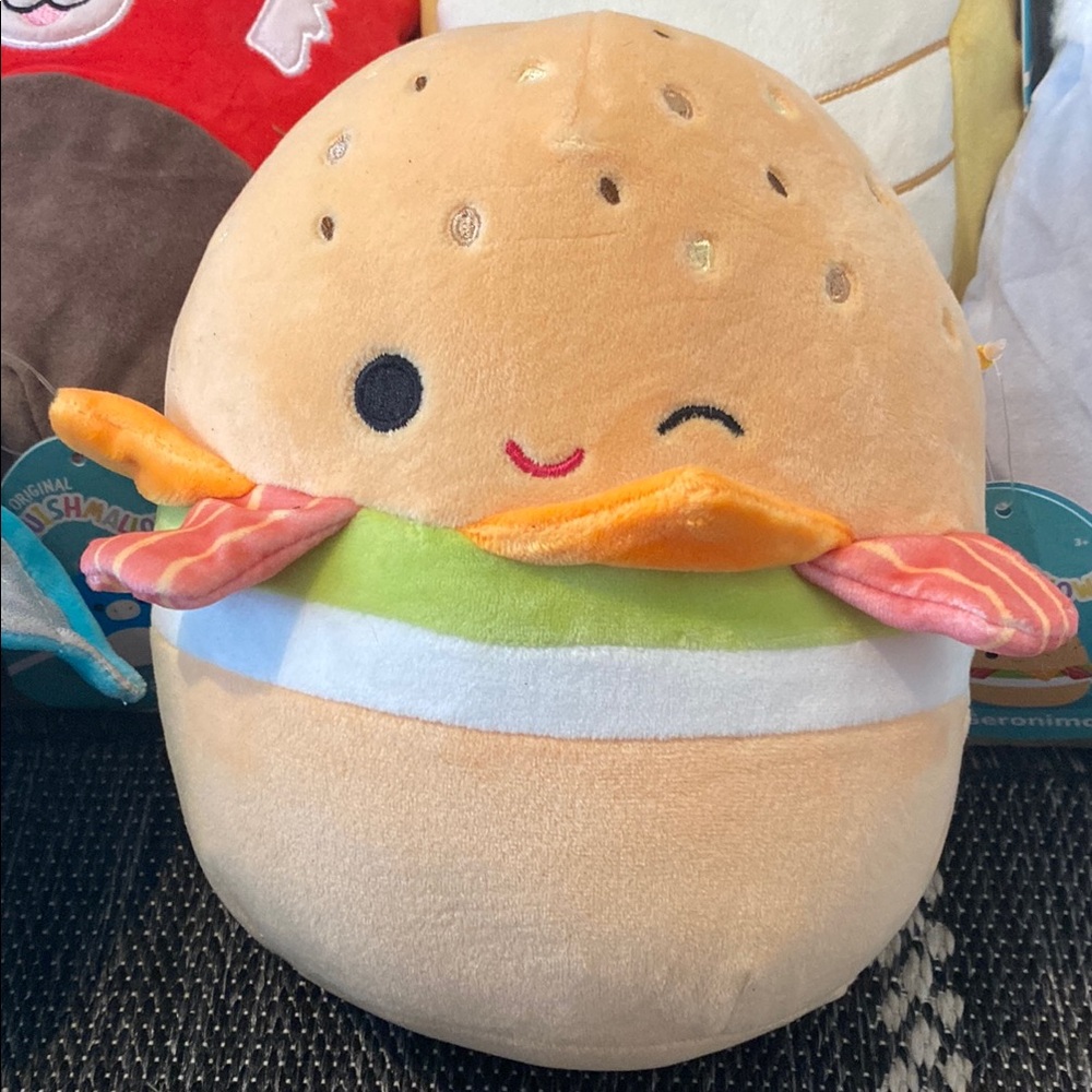Squishmallows Geronimo the bagel 7.5”